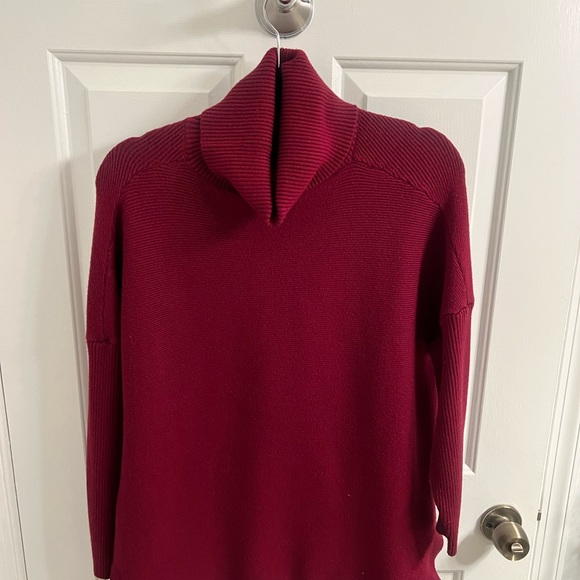 Burgandy Tunic Sweater - Picture 1 of 6